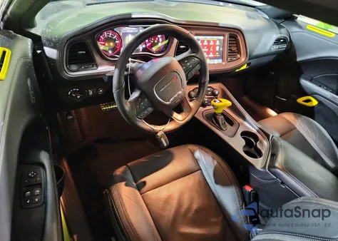 2023 Dodge Challenger Sxt z USA, uszkodzony, nr VIN 2C3CDZGG6PH569955